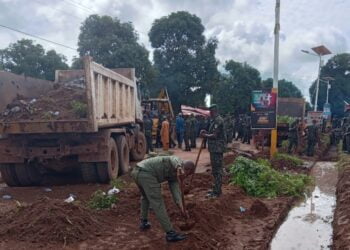 Kankan : les autorités locales  et militaires au front pour assainir la ville!