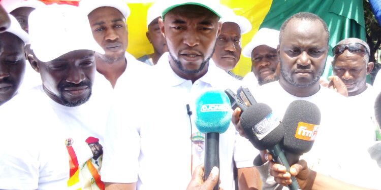 Kankan : l’AN 1 du CNRD célébré par le Mouvement des Jeunes pour une Transition Réussie (MJTR) et les autorités civilo-militaires