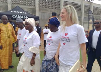 Kankan/collecte de sang de l’hôpital régional : la première dame invite les citoyens à donner du sang pour sauver des vies