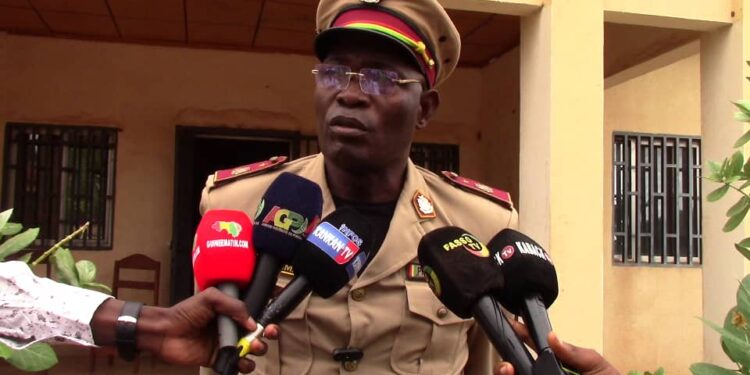 Examen d’entrée en 7ème année à kankan : Le préfet Kandja mara lance officiellement les premières épreuves.