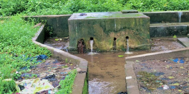 Kindia : Les cours d’eau menacés par les déchets, les citoyens et autorités locales s’accusent.