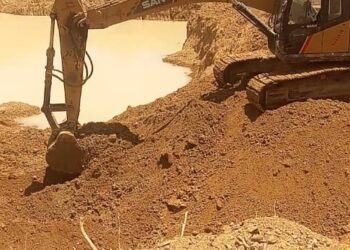 Mandiana : le préfet interdit l’utilisation des pelleteuses et concasseurs