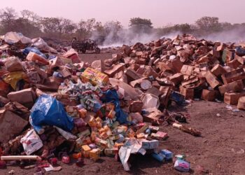 Siguiri : 112 tonnes de produits impropres saisis et incinérés en 2025 (contrôle de qualité)