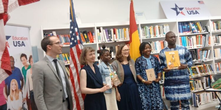 D’où est vénu le nom compôsé « Kaba Diakité » ? Sansy Kaba révèle dans son livre « N’fa »