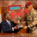 Faux : le président ivoirien Alassane Ouattara n’a pas donné de trophée aux Forces spéciale guinéennes
